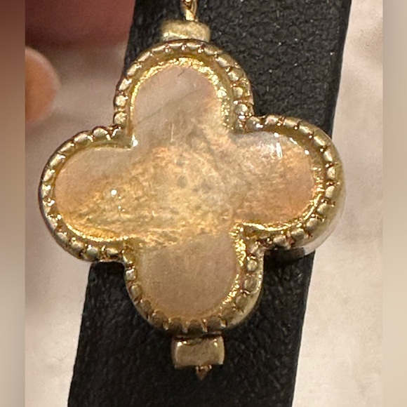 NWT Bijou Brigette Shell & Gold Long Necklace & Dangle Earrings Set - Picture 11 of 12